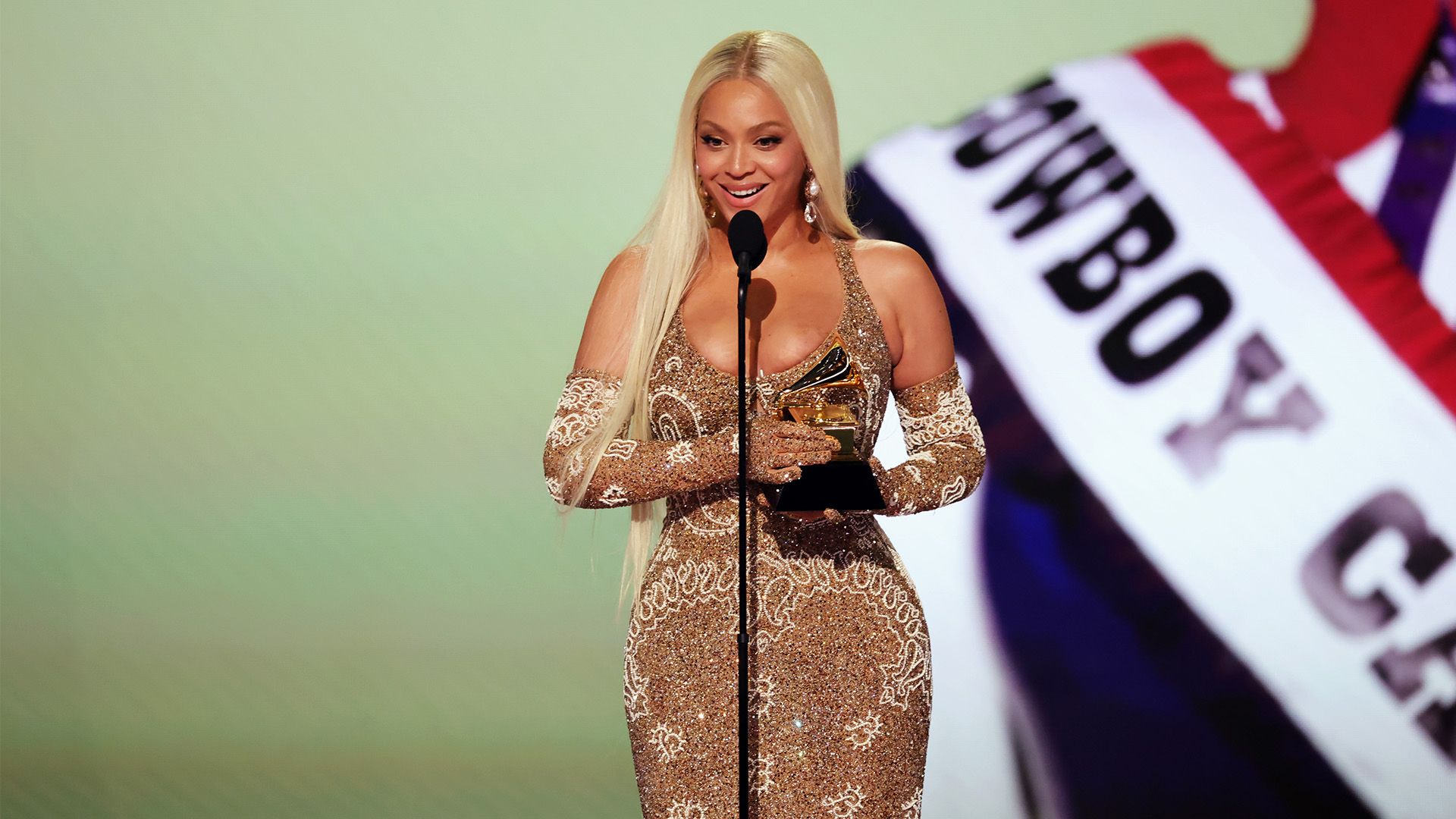 西媒预测欧冠决赛对决 巴萨与巴黎最具竞争力