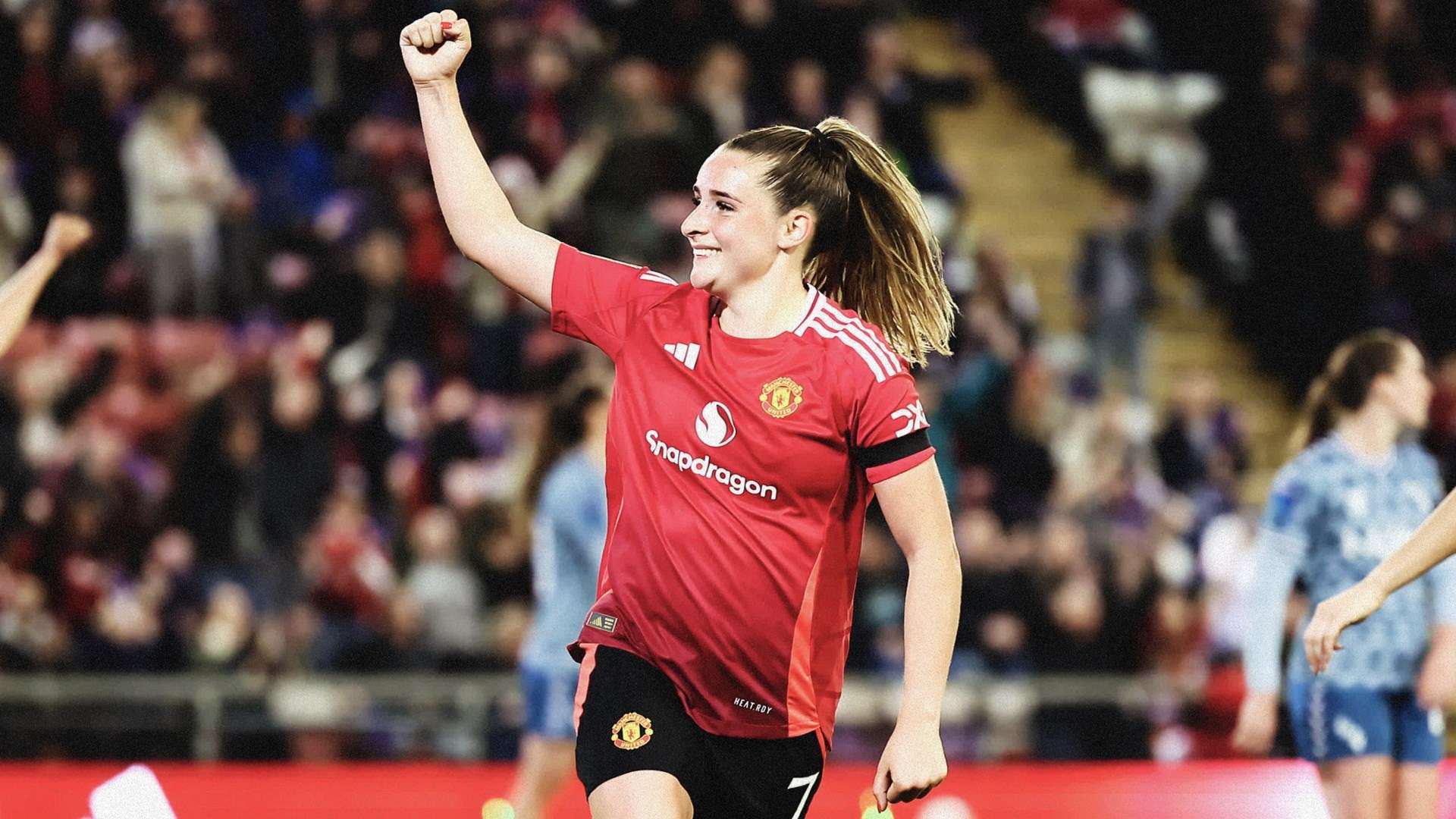 退钱哥同行为国足送行成选择陪伴球员回家的一种仪式感